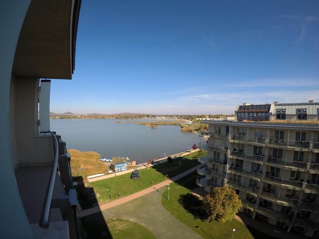 Apartment And Velence